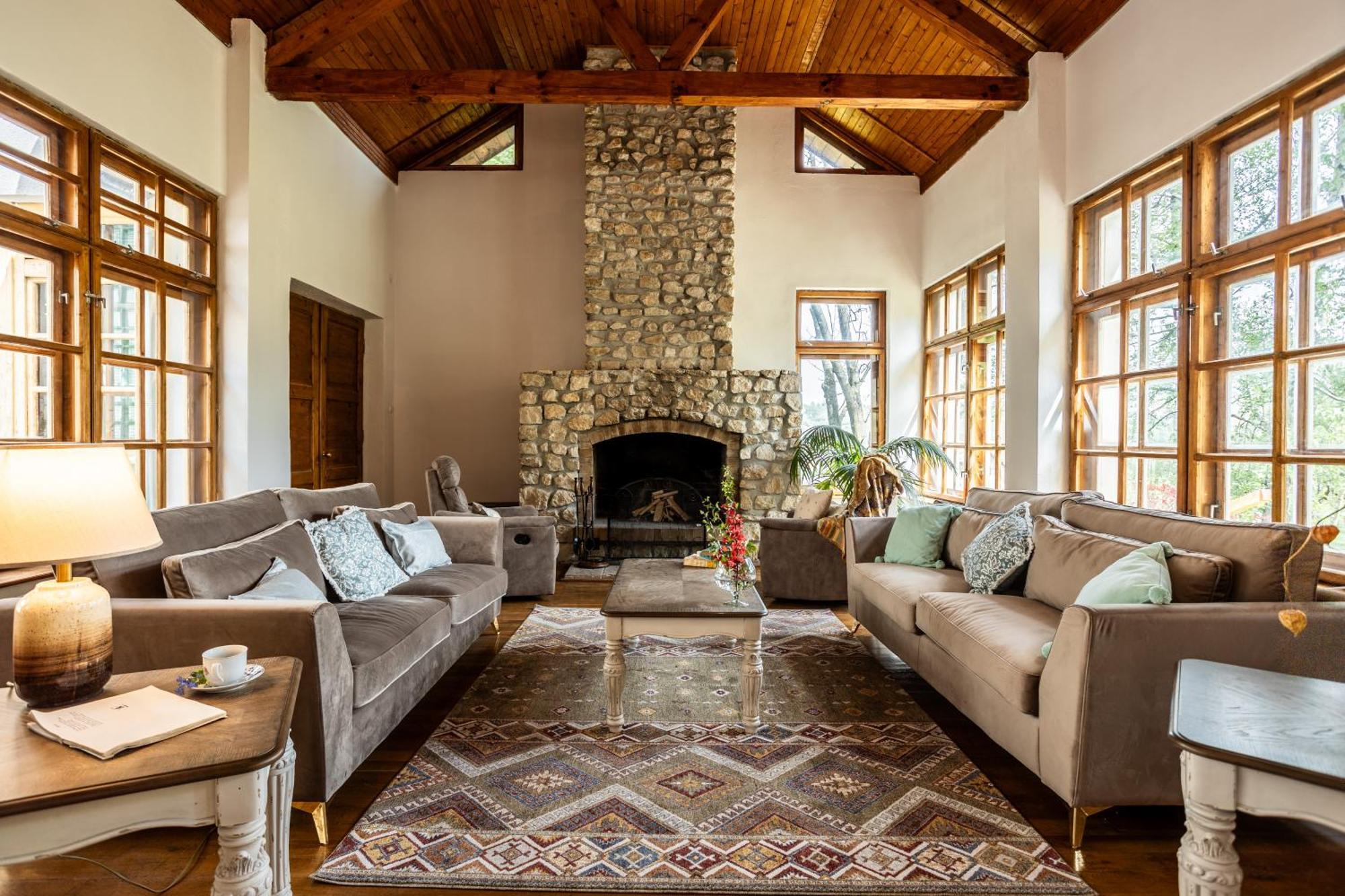 Villa Alba By Akasha Retreat 브란 외부 사진